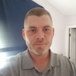 Meet your Posher, Adam